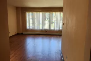 8465 W Berwyn Ave, Chicago, IL 60656 - Photo 4
