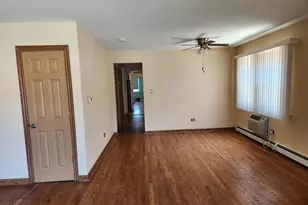 8465 W Berwyn Ave, Chicago, IL 60656 - Photo 6