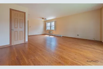 8465 W Berwyn Avenue #1, Chicago, IL 60656 - Photo 6