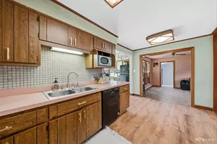 11647 S Tripp Ave, Alsip, IL 60803 - Photo 6