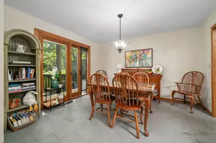 845 Brian Ct, Gurnee, IL 60031 - Photo 8