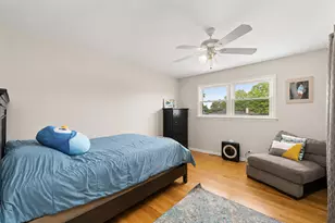442 Courtesy Ln, Des Plaines, IL 60018 - Photo 12