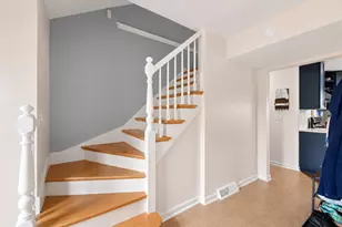 442 Courtesy Ln, Des Plaines, IL 60018 - Photo 6