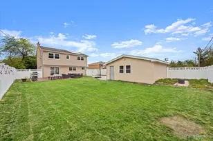 442 Courtesy Ln, Des Plaines, IL 60018 - Photo 26