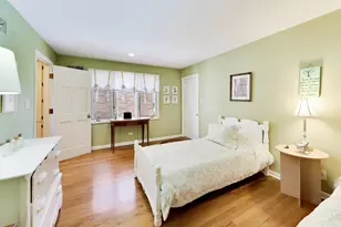 107 Briarwood Ln, Oak Brook, IL 60523 - Photo 26