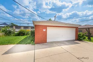 8417 W Berwyn Ave, Chicago, IL 60656 - Photo 28