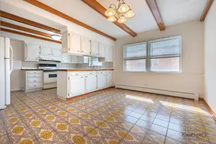 8417 W Berwyn Ave, Chicago, IL 60656 - Photo 6