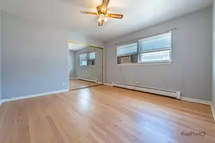 8417 W Berwyn Ave, Chicago, IL 60656 - Photo 12