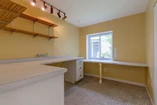 1687 Templeton Ct, Mundelein, IL 60060 - Photo 20