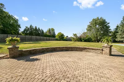 13862 W Adams Road W, Wadsworth, IL 60083 - Photo 40