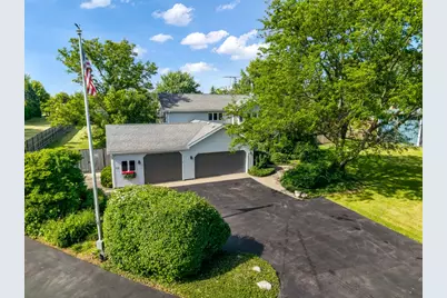 13862 W Adams Road W, Wadsworth, IL 60083 - Photo 2