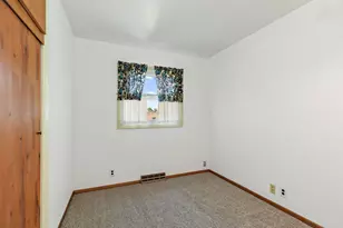 66 E North Ave, Cortland, IL 60112 - Photo 6