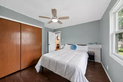 100 N Park Street, Westmont, IL 60559 - Photo 10