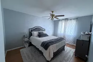 6254 Kit Carson Dr, Hanover Park, IL 60133 - Photo 6