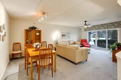 710 Creekside Drive #104A, Mount Prospect, IL 60056 - Photo 4