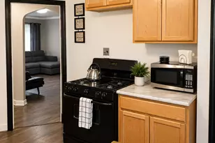 9823 S Drexel Ave, Chicago, IL 60628 - Photo 8