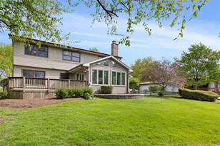 321 Ashwood Dr, Schaumburg, IL 60193 - Photo 24