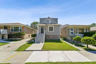 9139 S Oglesby Ave, Chicago, IL 60617 - Photo 1