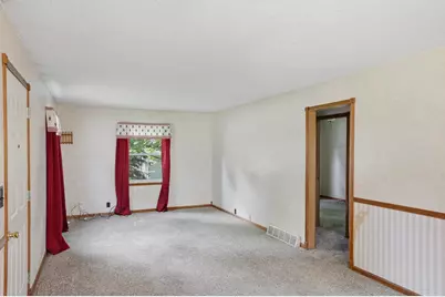 1014 Steinman Street, Dixon, IL 61021 - Photo 6