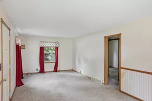 1014 Steinman St, Dixon, IL 61021 - Photo 6