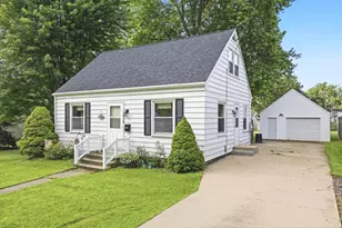 1014 Steinman St, Dixon, IL 61021 - Photo 1