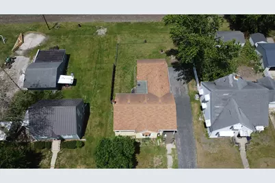 111 W McKinley Avenue, Milford, IL 60953 - Photo 8