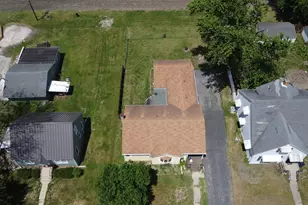111 W McKinley Ave, Milford, IL 60953 - Photo 8