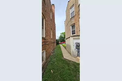 3823 N Bernard Street, Chicago, IL 60618 - Photo 20