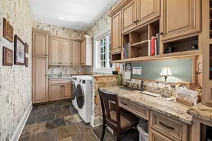 11954 Cross Creek Ct, Burr Ridge, IL 60527 - Photo 12