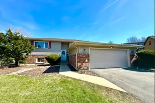 5N087 Mary Ct, Saint Charles, IL 60175 - Photo 1