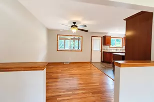 5N087 Mary Ct, Saint Charles, IL 60175 - Photo 6