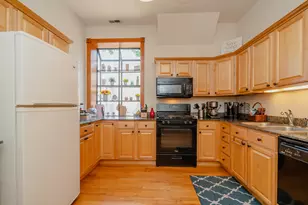 622 W Briar Pl, Chicago, IL 60657 - Photo 6