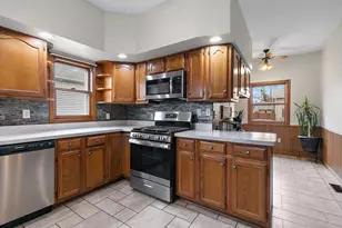 1 Adams St, East Dundee, IL 60118 - Photo 8