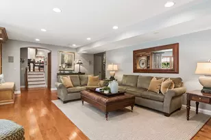 1019 E Waverly Dr, Arlington Heights, IL 60004 - Photo 10