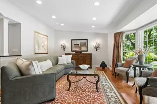 1019 E Waverly Dr, Arlington Heights, IL 60004 - Photo 4