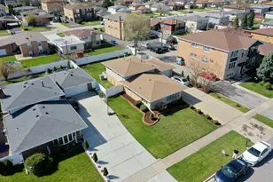 7849 W 79th Pl, Bridgeview, IL 60455 - Photo 28