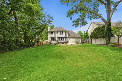 118 N 11th Avenue, Saint Charles, IL 60174 - Photo 8
