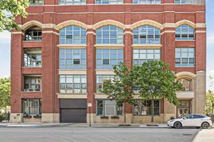 2001 S Calumet Ave, Chicago, IL 60616 - Photo 2