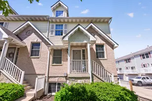 215 W Cortland Center Rd, Cortland, IL 60112 - Photo 2