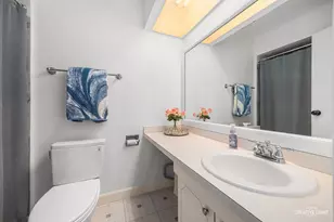 2928 Roberts Dr, Woodridge, IL 60517 - Photo 6