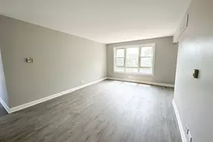 5355 N California Ave, Chicago, IL 60625 - Photo 2