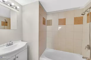 2316 W Rosemont Ave, Chicago, IL 60659 - Photo 8