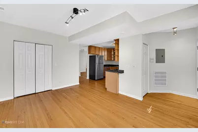 2316 W Rosemont Avenue #3, Chicago, IL 60659 - Photo 2