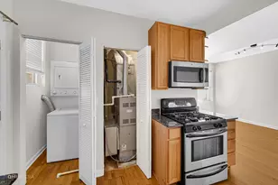 2316 W Rosemont Ave, Chicago, IL 60659 - Photo 4