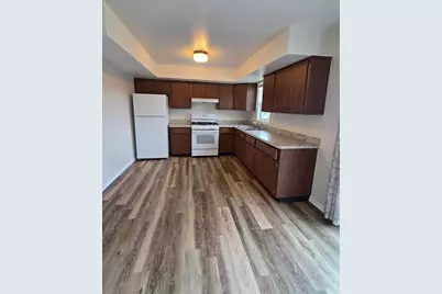 608 N Washington Avenue #UPPER, Batavia, IL 60510 - Photo 4