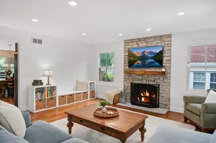 235 Coolidge Ave, Barrington, IL 60010 - Photo 8