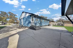 19 Mohawk Dr, Thornton, IL 60476 - Photo 4