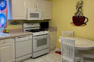 3313 Fairview Ave, South Chicago Heights, IL 60411 - Photo 4