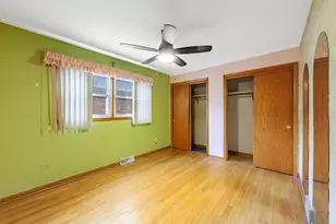 5530 S Merrimac Ave, Chicago, IL 60638 - Photo 4