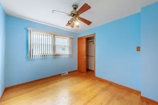 5530 S Merrimac Ave, Chicago, IL 60638 - Photo 6